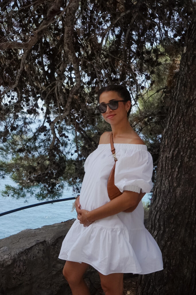 Seeking shade in Positano 